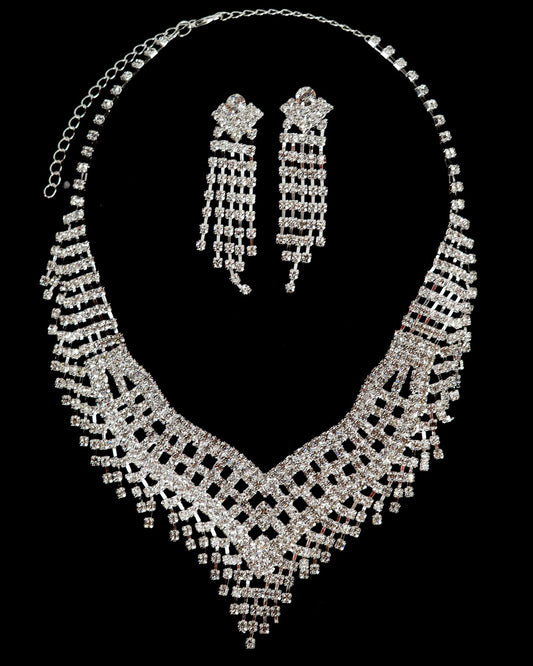 Kia Silver Jewelry set